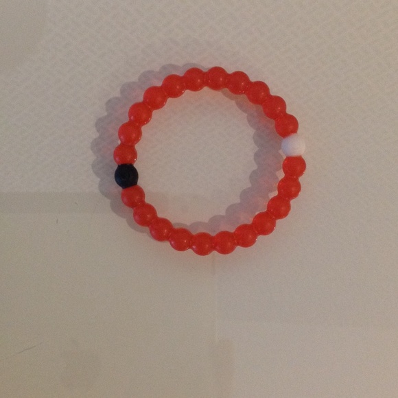 Small red lokai bracelet