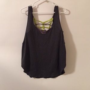 lululemon tank and sports bra