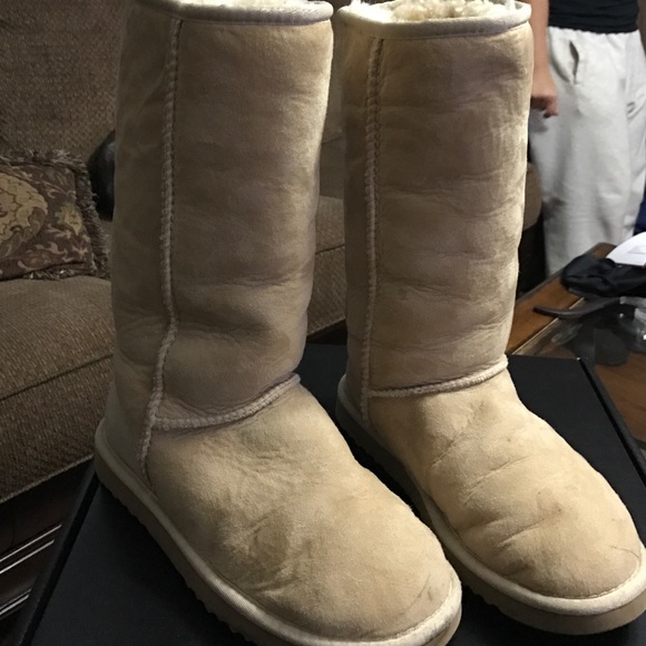 Sand uggs