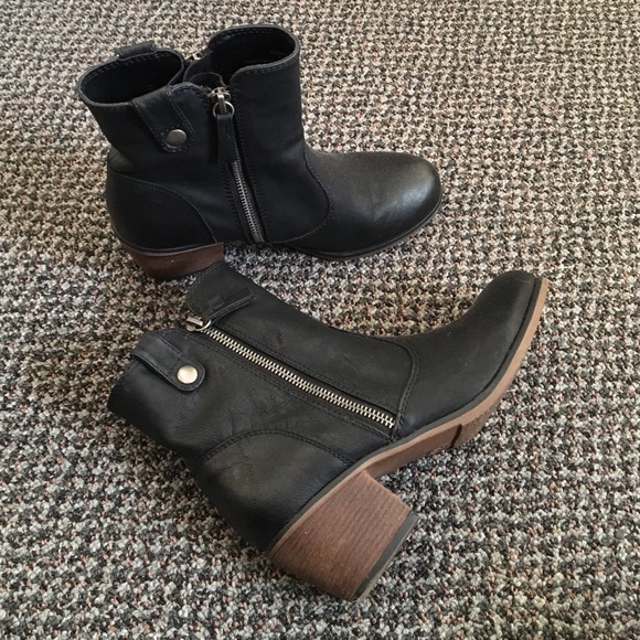 Mossimo western bootie sz 7.5