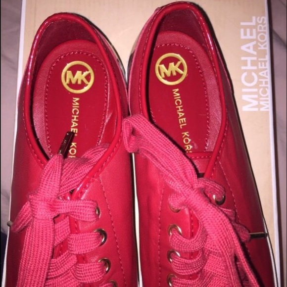 MICHEAL KORS sneakers size 8 - Picture 2 of 4