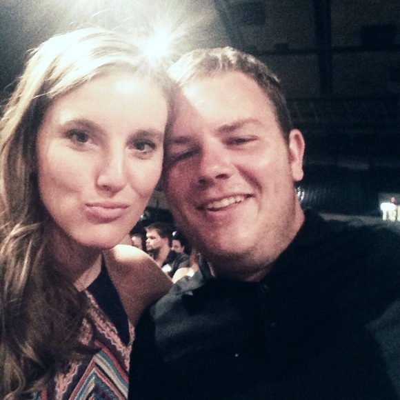 Meet your Posher, Carly - Picture 1 of 1