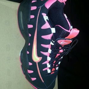 Nwt nike griffys