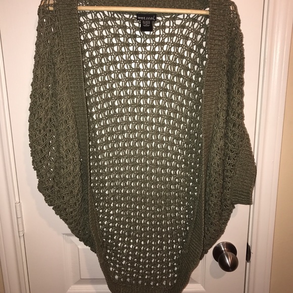 Fashionable cardigan