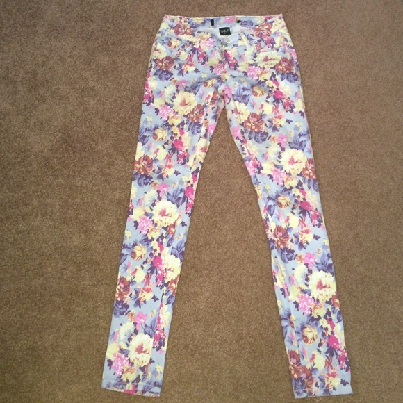 Floral pants size 1