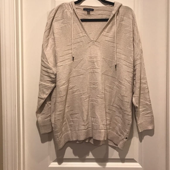 Hooded sweater