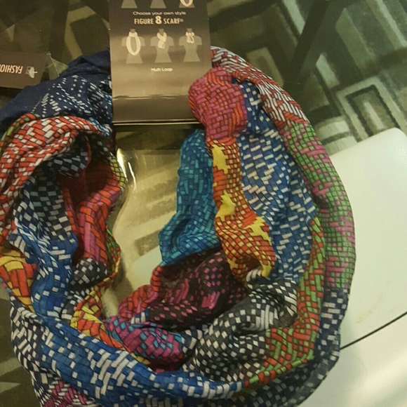 Lot Infiniti scarves - Picture 4 of 4