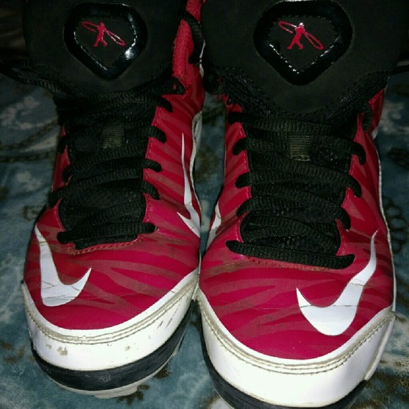 Nike red and black swingman mvp cleats size 4 y - Picture 1 of 4