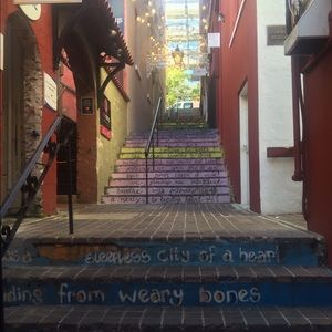 Meet your Posher, Alexandra