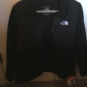 NWT North Face Denali relaxed fit
