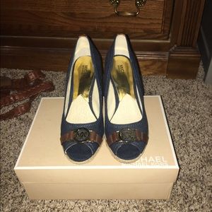 Michael kors wedges