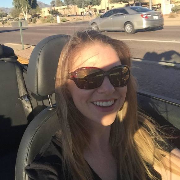 Meet your Posher, Dori - Picture 1 of 1