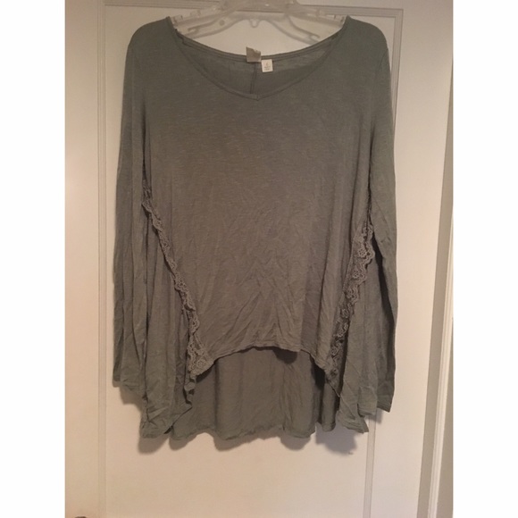 Long Sleeved Lace Accent Top