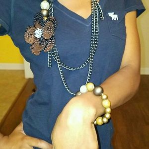 Necklace and bracelet