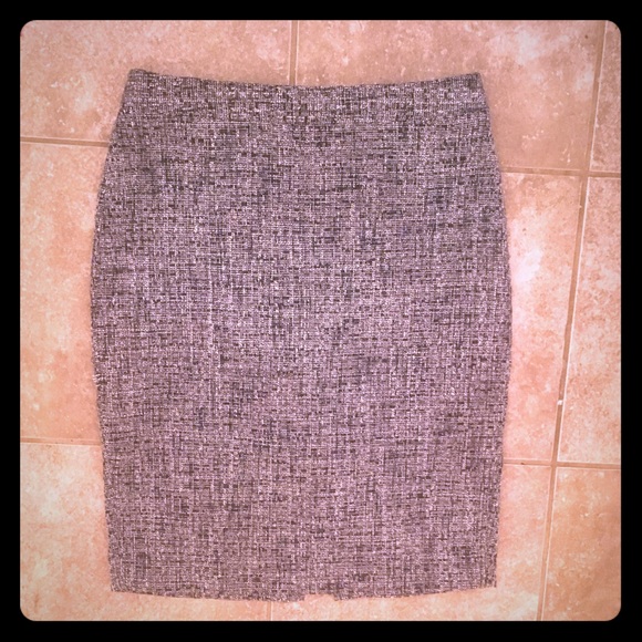 Tweed Banana Republic pencil skirt