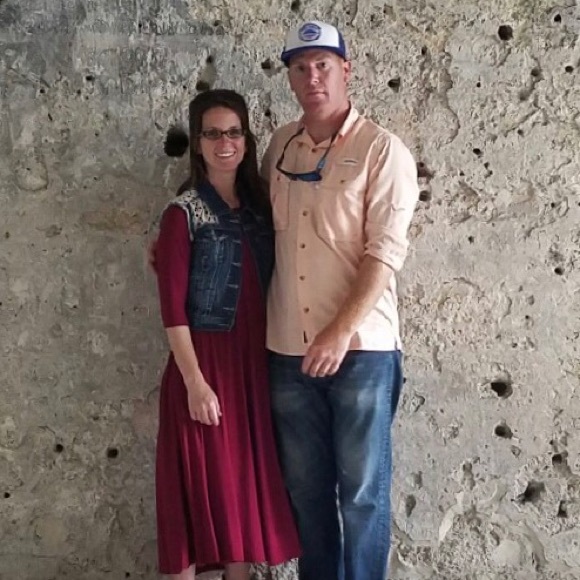 Meet your Posher, Tiffany - Picture 2 of 8