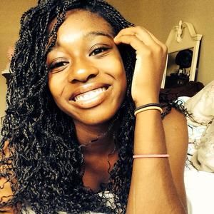 Meet your Posher, Kayla