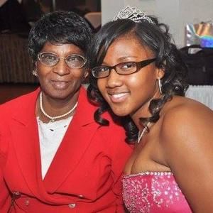 Meet your Posher, Damyra