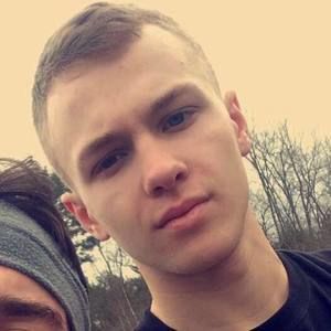 Meet your Posher, Adam