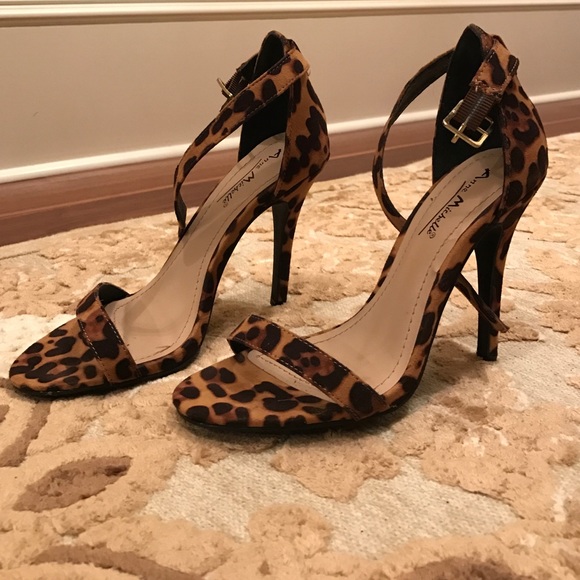 Leopard print sexy heels