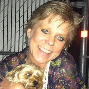 Meet your Posher, Michele