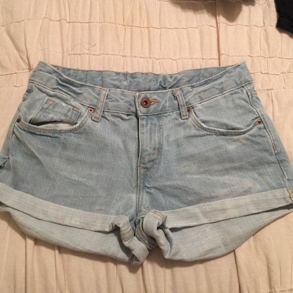 H&M divided shorts