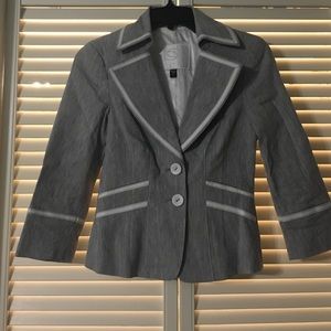 Full set, grey pant, with dressy shirt & jacket 💞