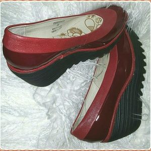 Fly London - Classic pumps