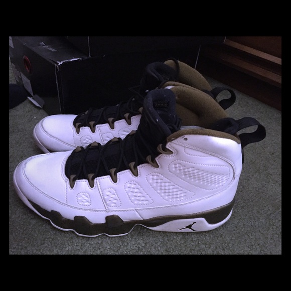 Statues 9's Jordan's