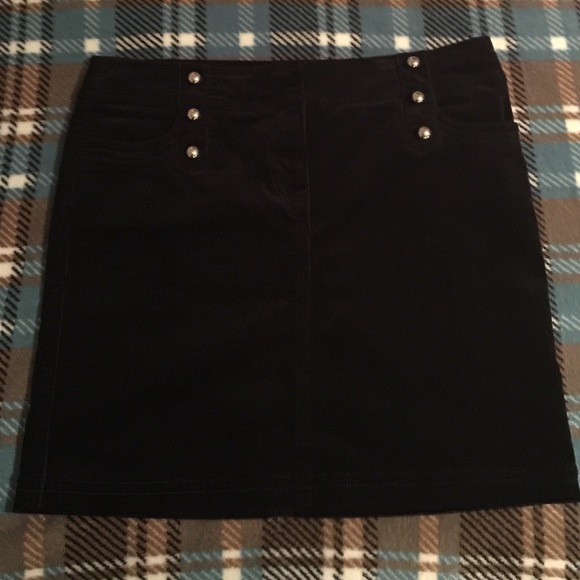 NWOT WHBM corduroy mini, size 6
