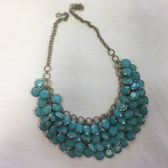 Fringe-like necklace