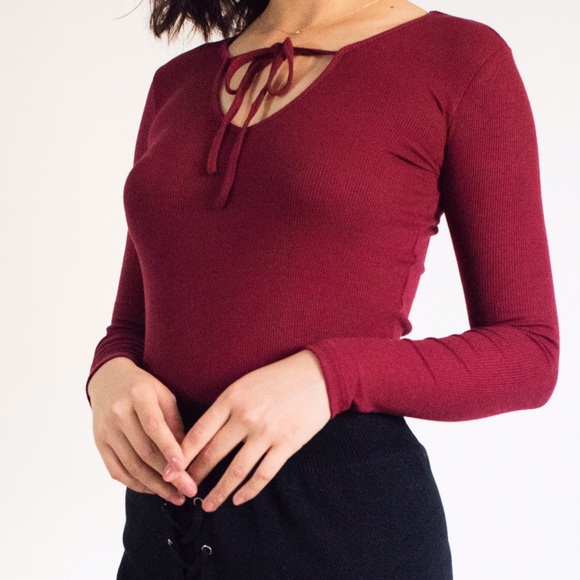 🚨LAST CHANCE🚨Choker tie top (Burgundy)💙💜💙💜 - Picture 1 of 3