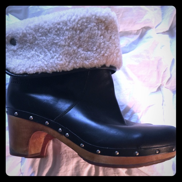 UGG Lynnea II Clog Boots sz 9