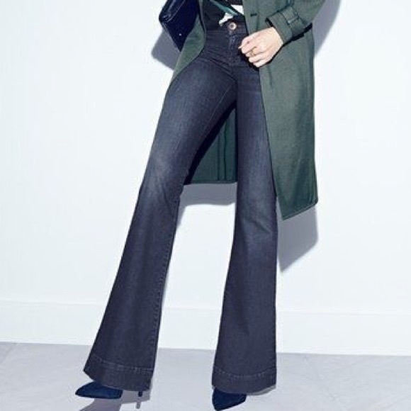 SALE!🎉 J Brand Flare Jean Pure Wash Size 26