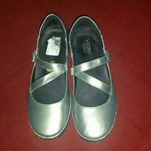 Vionic Orthoheel Mary Janes