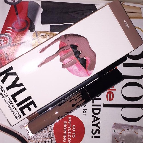 Moon lip kit by Kylie cosmetics
