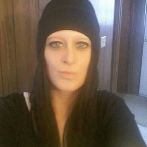 Meet your Posher, Dezzarae