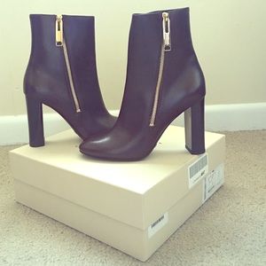 Burberry ankle boot