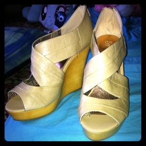Seychelles™ size 10 platform wedges