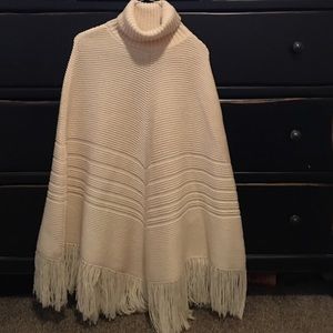 Creme poncho