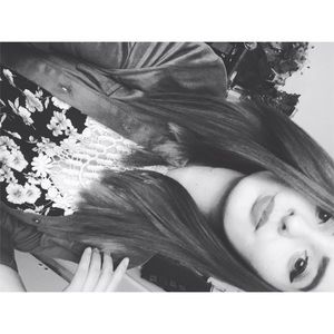 Meet your Posher, Aileen