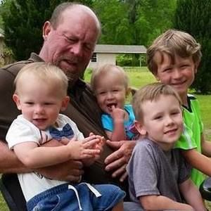 Meet your Posher, Phillis