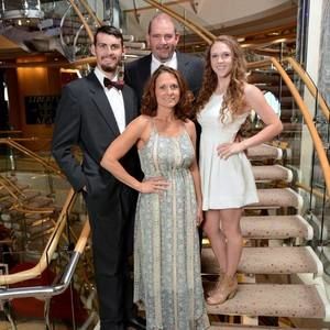 Meet your Posher, Joella