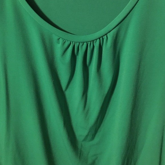 Green top - Picture 3 of 4