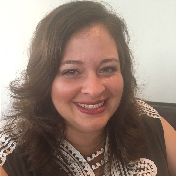 Meet your Posher, Christina - Picture 1 of 1