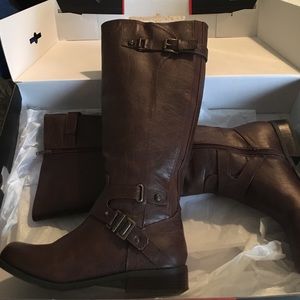 Brown leather Guess boots size 10