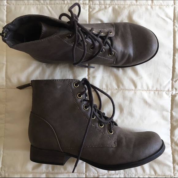 Breckelles | Cute Ankle Boots - Picture 2 of 4