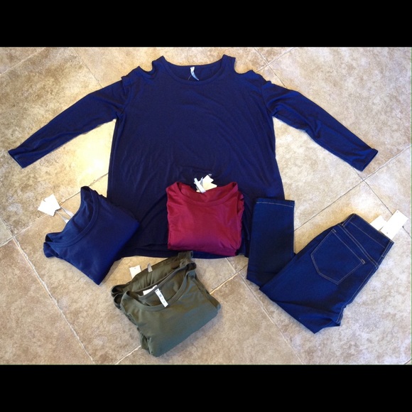 Long sleeve cold shoulder top