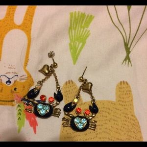 Betsey Johnson crab earrings