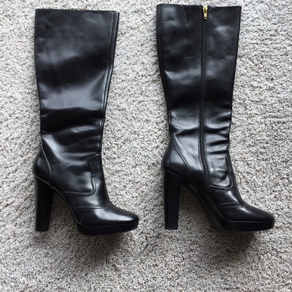 Beautiful, sexy knee high Michael Kors boots